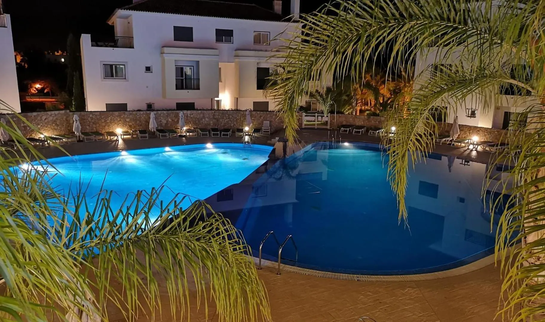 Cabanas De Tavira O Pomar, Fabulous 2 Bed 2 Bath Apartment With South Balcony